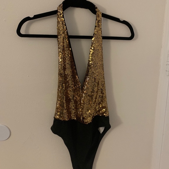 Gold Sequin Backless Bodysuit - Picture 2 of 3
